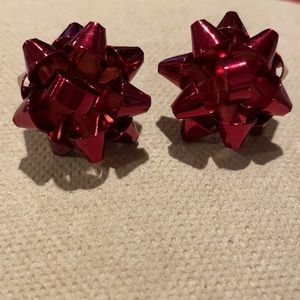 Gift bow earrings